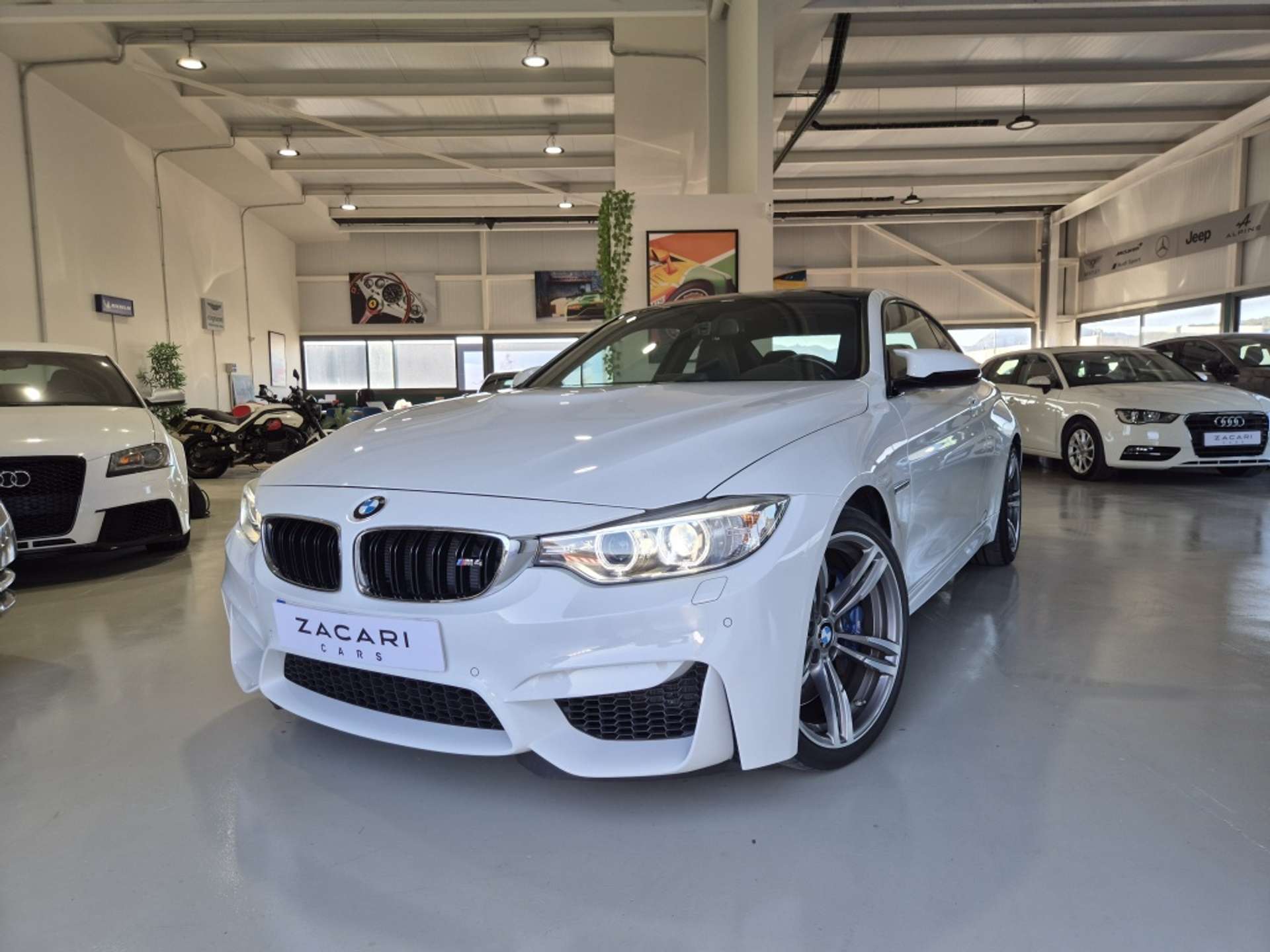 BMW M4 Coupé DKG
